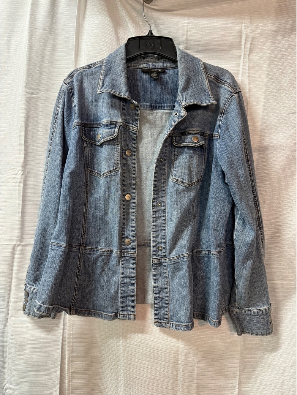Venezia Women's Denim Jacket Size 22/24 Light Blue Cotton Spandex Blend
